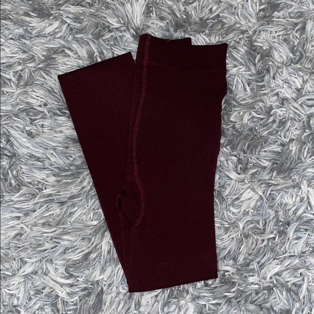 Maroon tights